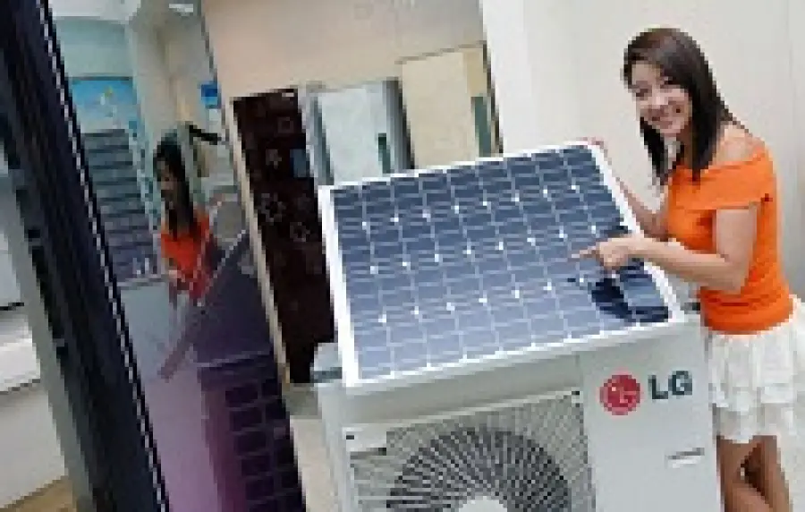 Dalla Corea il primo condizionatore d’aria con pannello solare fotovoltaico