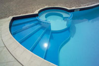 Avete mai pensato di mettere una piscina nel vostro giardino?