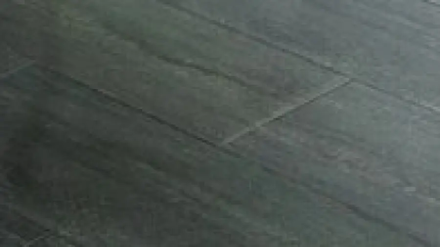 La magia del pavimento in legno o la praticità di un pavimento in ceramica?