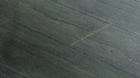 La magia del pavimento in legno o la praticità di un pavimento in ceramica?