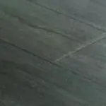 La magia del pavimento in legno o la praticità di un pavimento in ceramica?