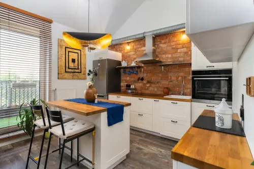 Il calore di una cucina in muratura ti aspetta!